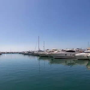 Apartment In The Heart Puerto Banus Luxurious, Marbella